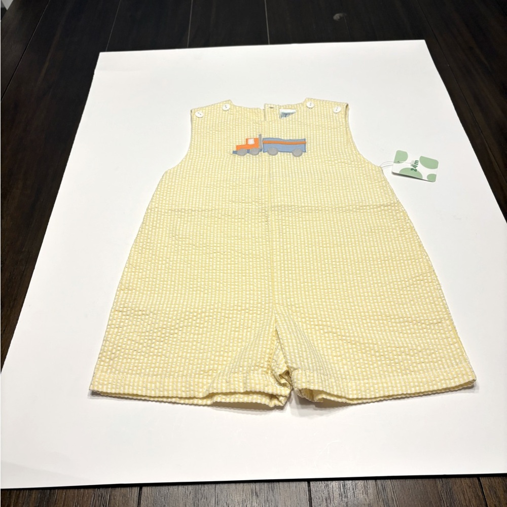 PETIT AMI ZU ROMPER BOY   SIZE 24 MONTHS 
YELLOW SEERSUCKER TRUCK APPLIQUÉ